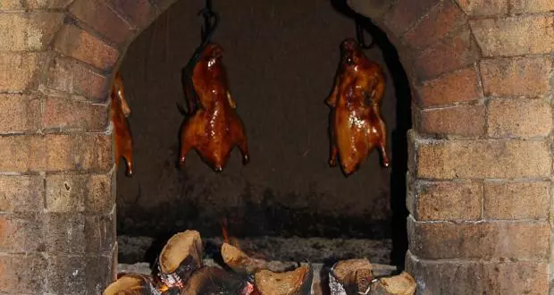 knusprige Peking Ente im Ofen
