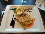 gegrillter Fisch beim Mittagessen