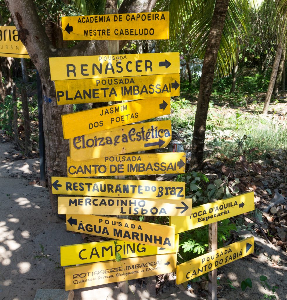 Wegweiser in Imbassaí - Pousadas & Restaurants