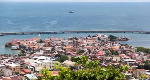 Blick vom Cerro Ancon auf Panamas Altstadt Casco Viejo