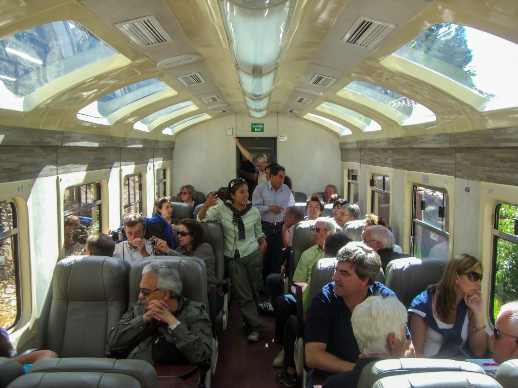 PeruRail: Vistadome hat etwas größere Fenster als Expedition
