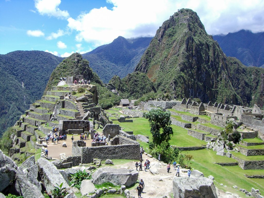 Blick über die Ruinen von Machu Picchu