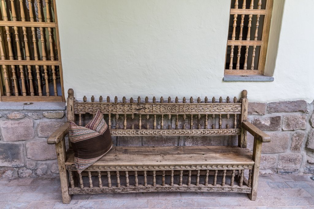 historische Bank im Hotel Inkaterra La Casona