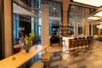 Biertisch vor der Lobbybar