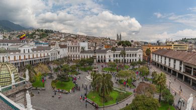Panorama von der Plaza Grande in Quito