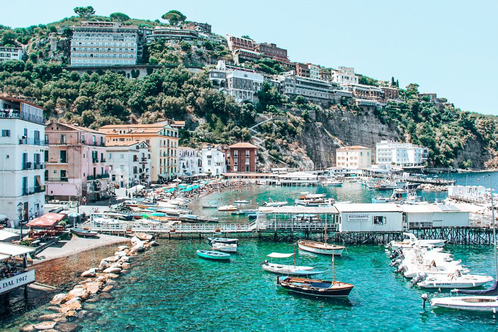 Der Yachhafen von Sorrent - einer der schönsten Orte in Italien