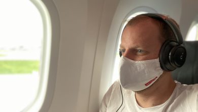 29 Stunden mit Maske im Flugzeug