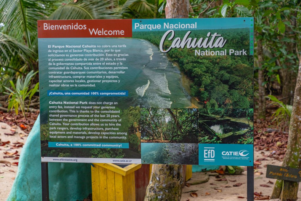 Eingang zum Cahuita Nationalpark