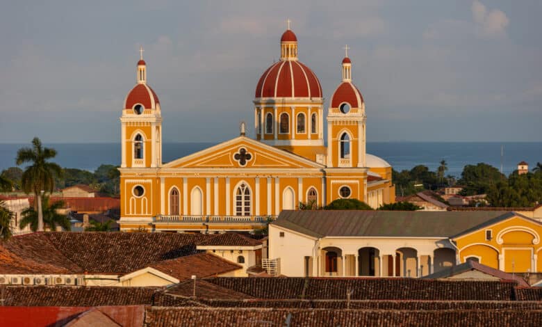 Die Kathedrale von Granada - nur eins von Nicaraguas Highlights